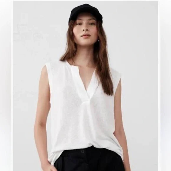 NWT Banana Republic Factory white linen blend split neck tank size medium - Picture 1 of 6